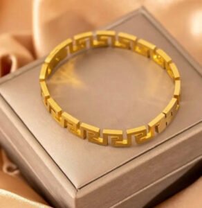 Bossy Bangle-Cuff product photo 3 | Glossy.pk Pakistan