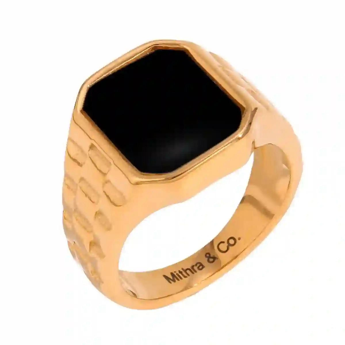 01769EA3-DCB7-458C-BB46-48AF45CB8D12 Vintage black ring - Image 1