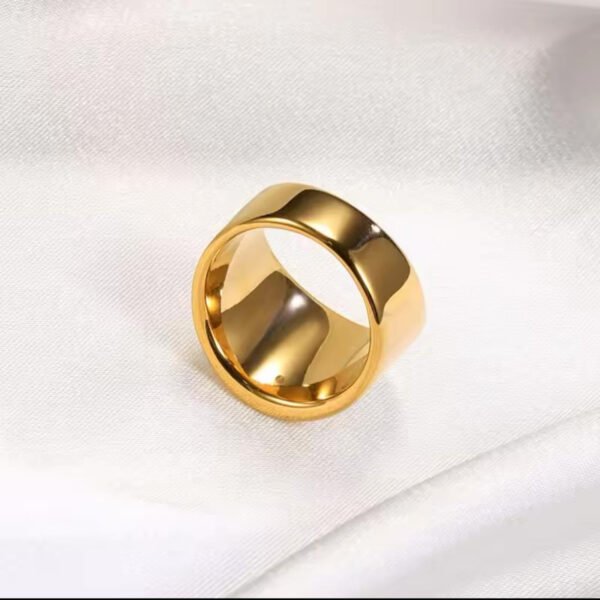 Abalone Shell Ring product photo 2 | Glossy.pk Pakistan