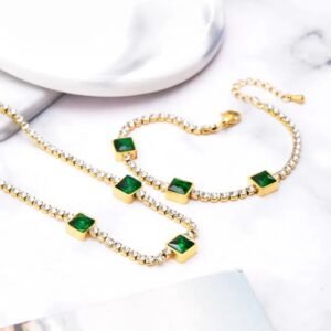 Green stone jewellery combo — Bracelet & Pendant