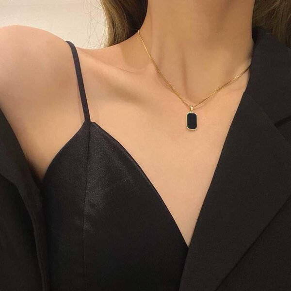 Black Chip Necklace — jewellery from Glossy.pk, Pakistan