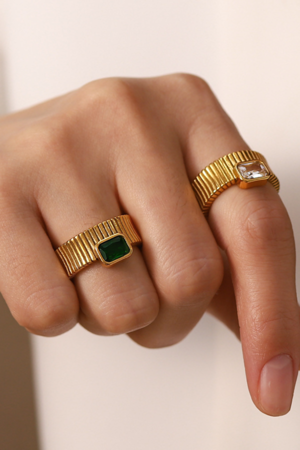 One-Stone Ring — Green & White (Pure Stainless Steel) — jewellery from Glossy.pk, Pakistan