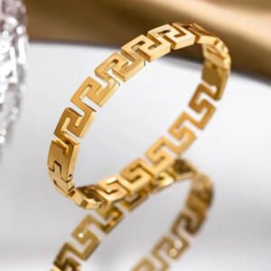 Bossy Bangle-Cuff