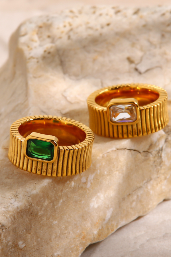 One-Stone Ring — Green & White (Pure Stainless Steel) product photo 2 | Glossy.pk Pakistan