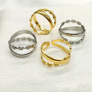 Adjustable Criss-Cross Ring — Silver product photo 2 | Glossy.pk Pakistan