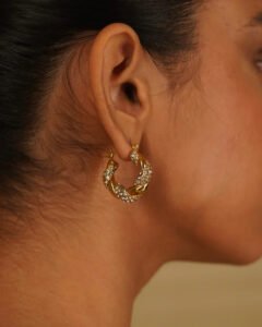 Donna Crystal Twisted Earring product photo 2 | Glossy.pk Pakistan