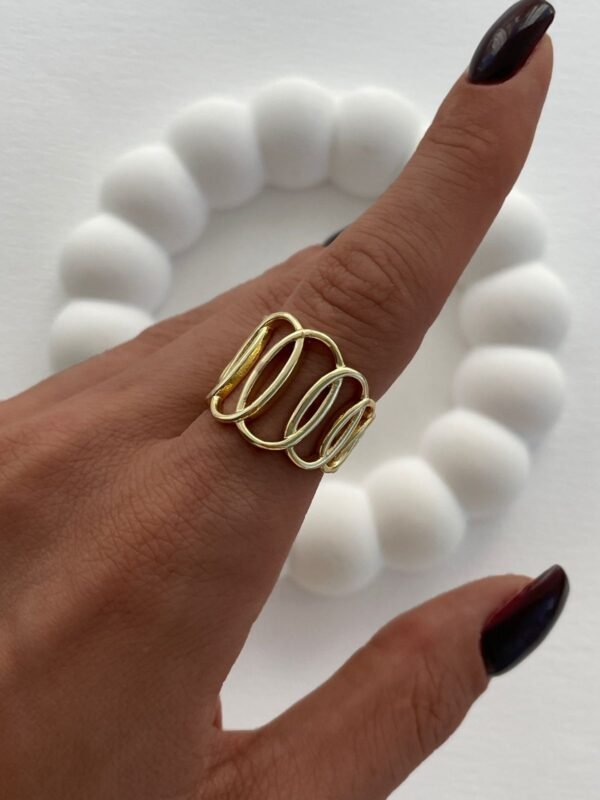 Oval-pattern Chunky Ring (Stainless Steel) product photo 2 | Glossy.pk Pakistan