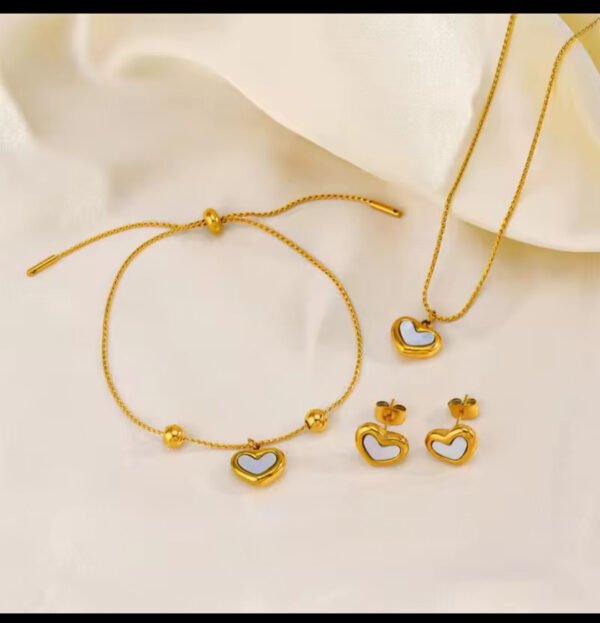 Heart Combo Set — Stainless Steel (Waterproof) product photo 2 | Glossy.pk Pakistan