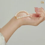 Pearl Bracelet not a stainlees steel