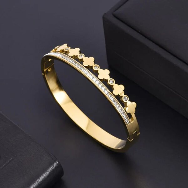 Serenade bangle product photo 2 | Glossy.pk Pakistan