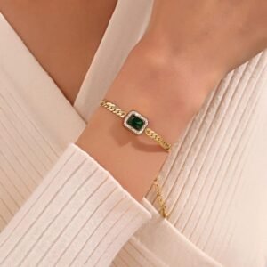 Emerald Snake Chain Bracelet product photo 2 | Glossy.pk Pakistan