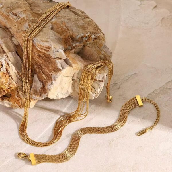 Chunky Bracelet — jewellery from Glossy.pk, Pakistan