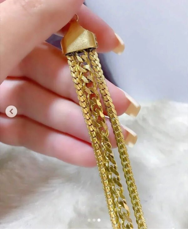 Double Curb Bracelet product photo 2 | Glossy.pk Pakistan