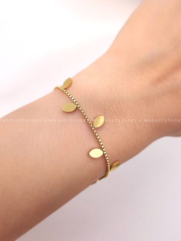 Leaf Flower Bracelet — jewellery from Glossy.pk, Pakistan