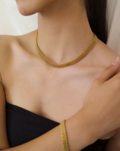 Rowena Necklace product photo 3 | Glossy.pk Pakistan