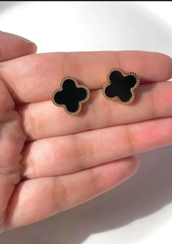 Four Leaf Clover Earrings product photo 3 | Glossy.pk Pakistan