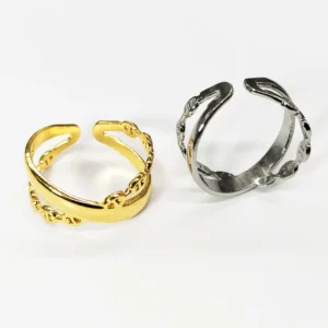 Adjustable Criss-Cross Ring — Silver product photo 3 | Glossy.pk Pakistan
