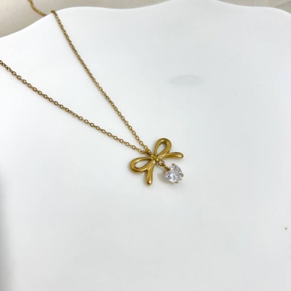 Bow Necklace in Green or White product photo 2 | Glossy.pk Pakistan