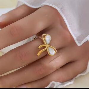 Vintage Bow Adjustable Ring