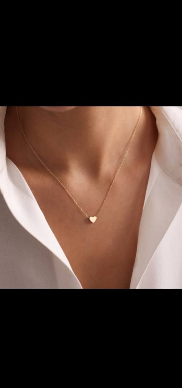 Mini 2D Heart Pendant product photo 2 | Glossy.pk Pakistan