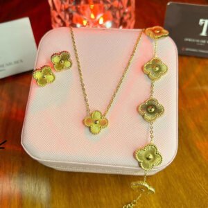Golden Clover Set