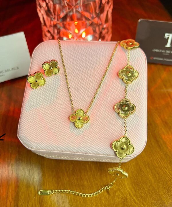 Golden Clover Set — jewellery from Glossy.pk, Pakistan