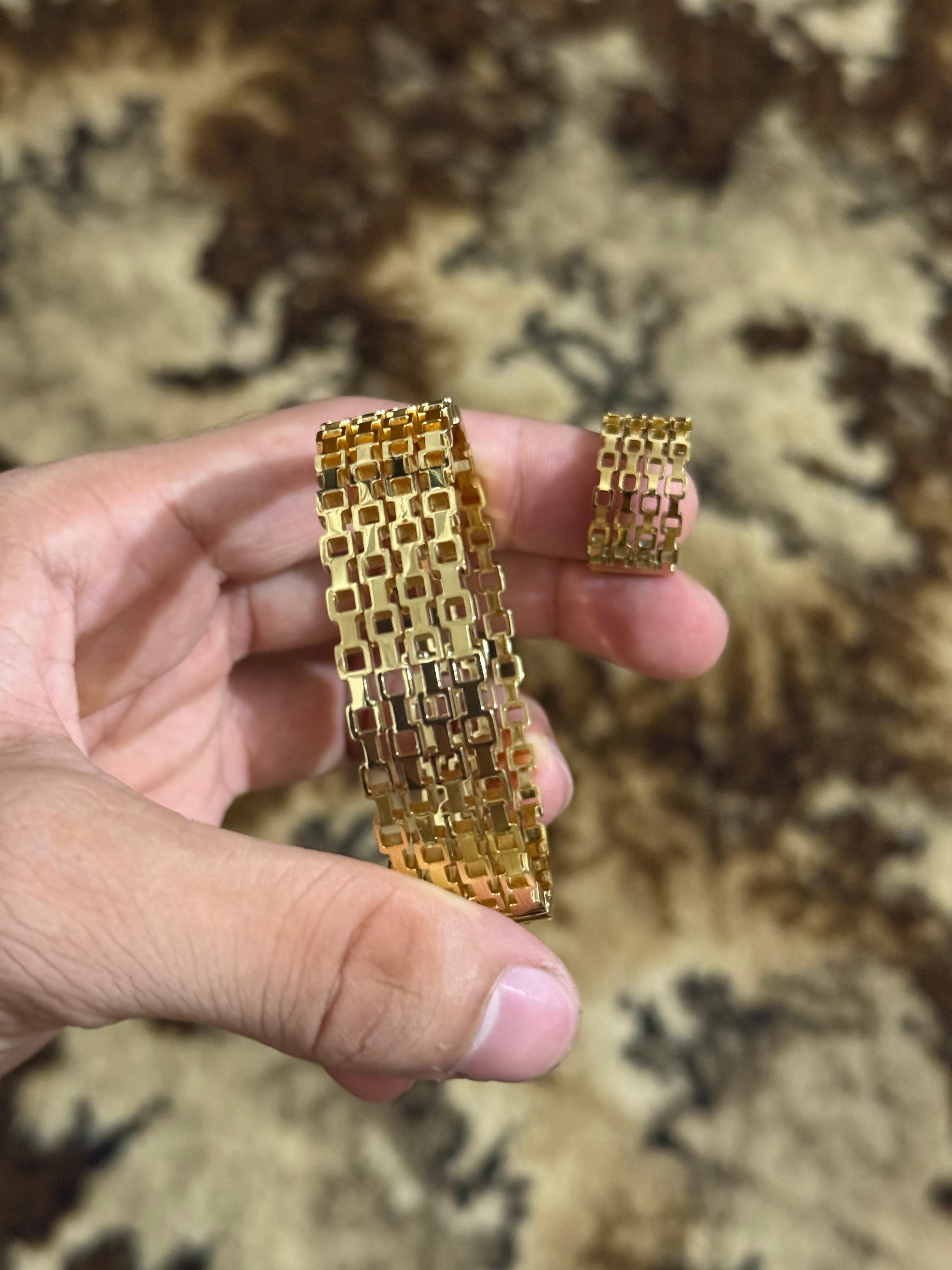 rn-image_picker_lib_temp_87762c3e-e1ec-4b20-b7e4-9a37500d7930 New design handcuff with ring - Image 1