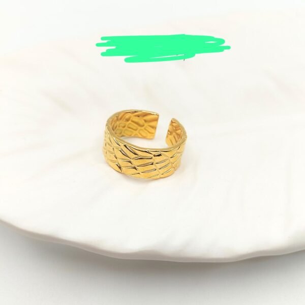 Adjustable Ring product photo 2 | Glossy.pk Pakistan