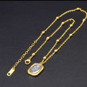 Flower Necklace — Style 2