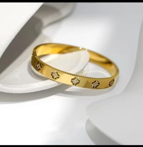 Clover Handcuff Bracelet — Stainless Steel product photo 4 | Glossy.pk Pakistan