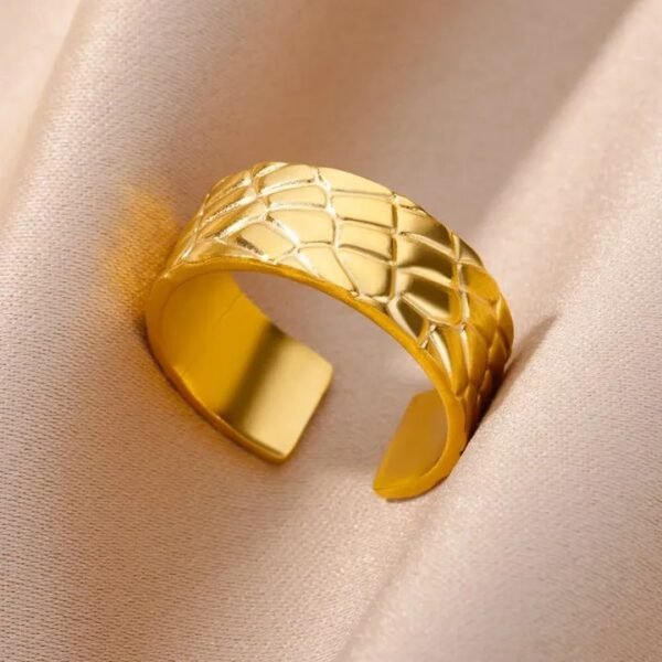 Adjustable Ring product photo 4 | Glossy.pk Pakistan