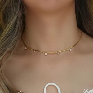 Snake chain stone necklace product photo 4 | Glossy.pk Pakistan