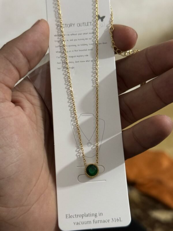 Single Stone Bracelet — Green & White product photo 4 | Glossy.pk Pakistan