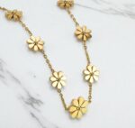 Flower necklace - Image 2