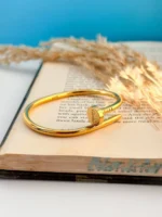 Plain gold plated Nail Cartier