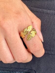 Chunky Leafy Adjustable Ring (Statement) product photo 2 | Glossy.pk Pakistan