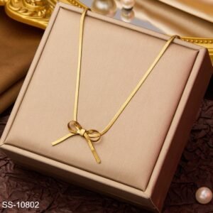 Snake Chain Bow Pendant product photo 4 | Glossy.pk Pakistan