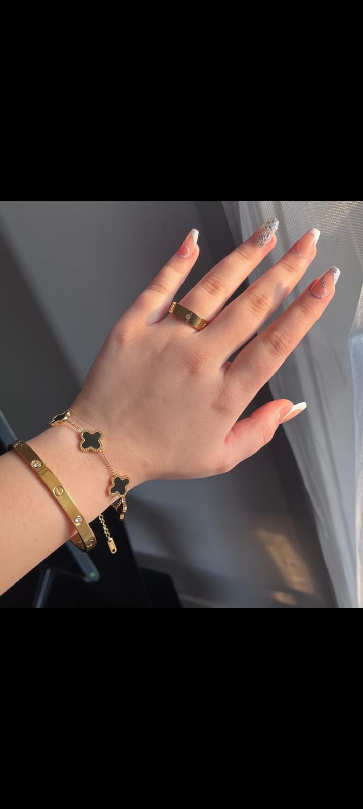 d64d8a9b-67a5-40e1-97ef-34f2951e937d (1) 3pc Cartier and Clover Combo - Image 1