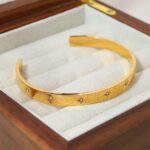 Luxury Diamond Handcuff - Image 4