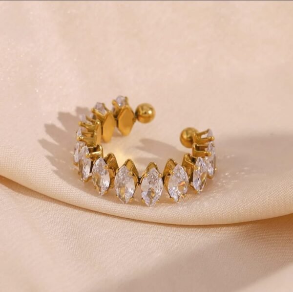 Marquise-Cut Statement Ring product photo 4 | Glossy.pk Pakistan