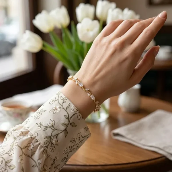 Tulip Bracelet — White product photo 3 | Glossy.pk Pakistan