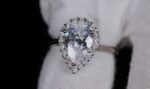 Beauty  Leaf zircon Stone RING - Image 4