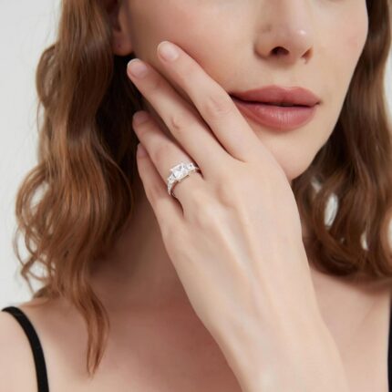 Chunky ZIRCON Square Stone Ring