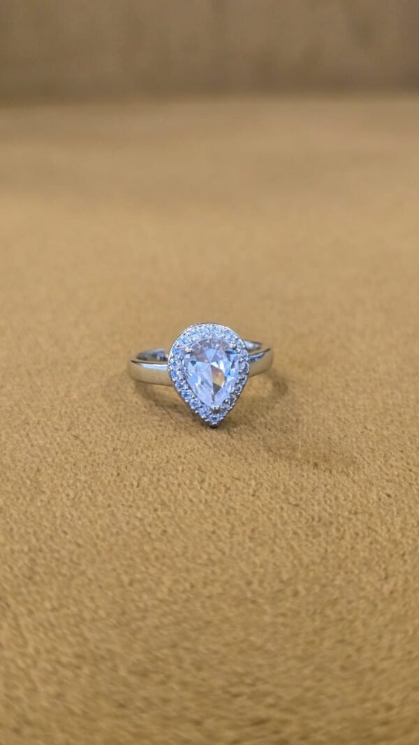 Beauty Leaf zircon Stone RING anti-tarnish jewellery from Glossy.pk, Lahore