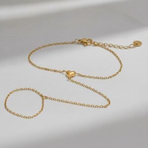 Classic Heart Hand Chain — Style 1 product photo 2 | Glossy.pk Pakistan