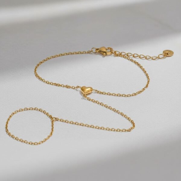 Classic Heart Hand Chain — Style 1 product photo 2 | Glossy.pk Pakistan