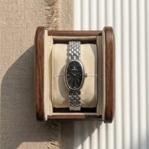 Bold Classical Oval Dial — Silver