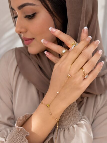 Heart and stone Hand Chain