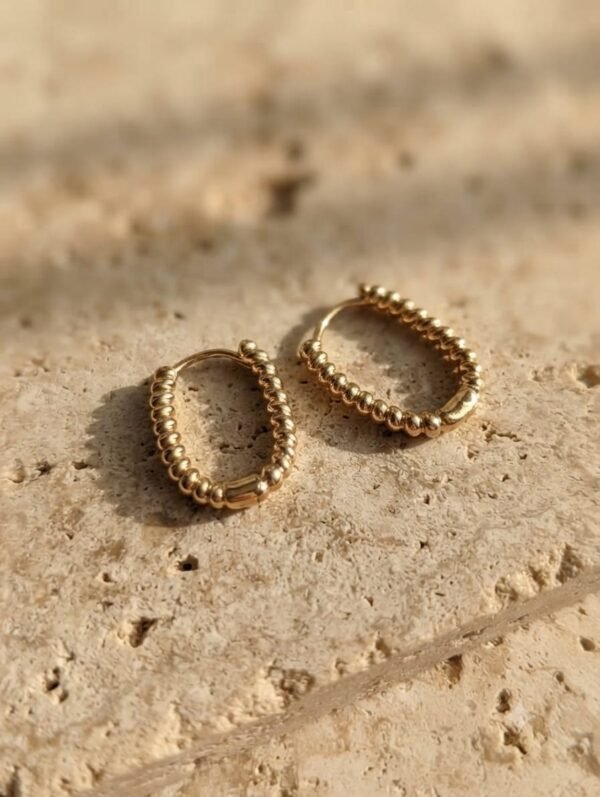 Anti tarnish Elegant Oval Hoops anti-tarnish jewellery from Glossy.pk, Lahore