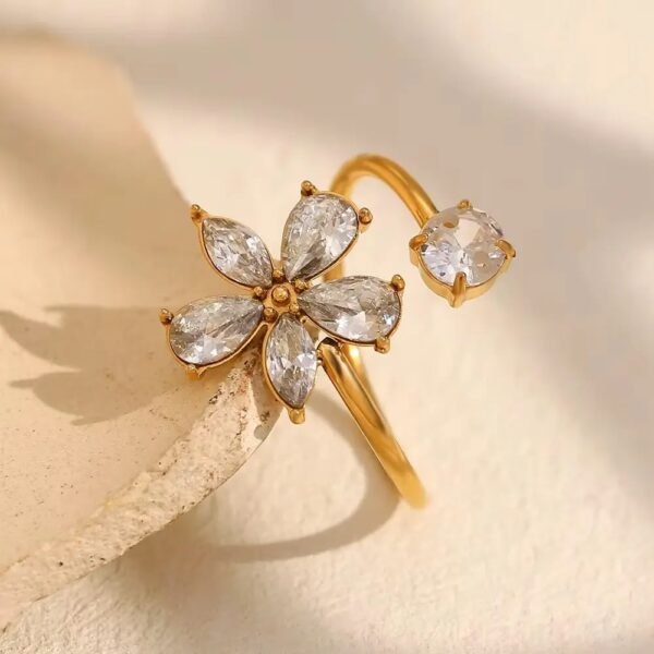 Beauty ZIRCON Flower Stone Ring anti-tarnish jewellery from Glossy.pk, Lahore